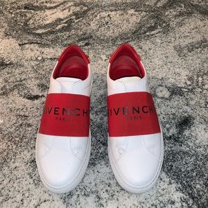 Givenchy Sneakers 38